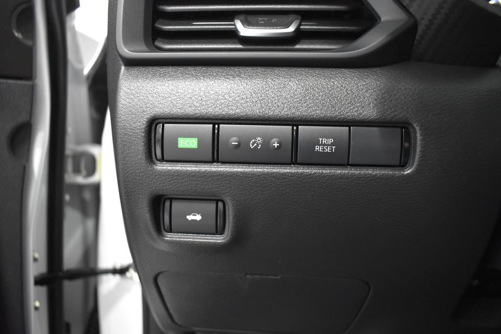 Certified 2025 Nissan Sentra S FWD image 18