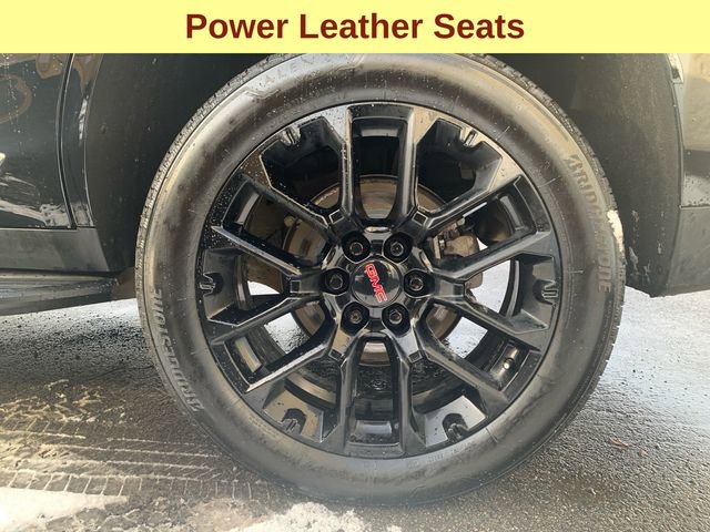 Used 2023 GMC Yukon Denali image 9