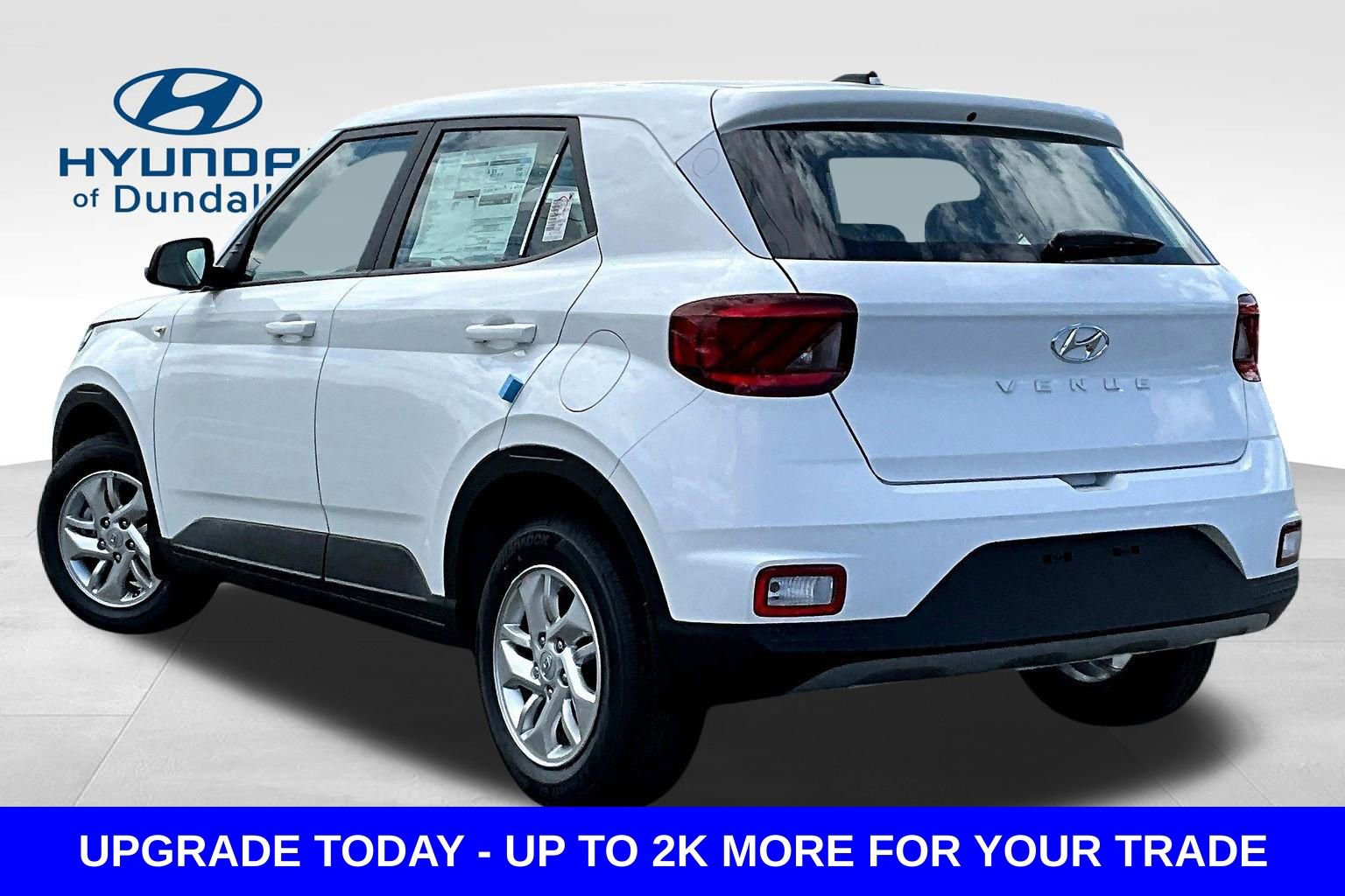 New 2026 Hyundai Venue SE FWD image 3