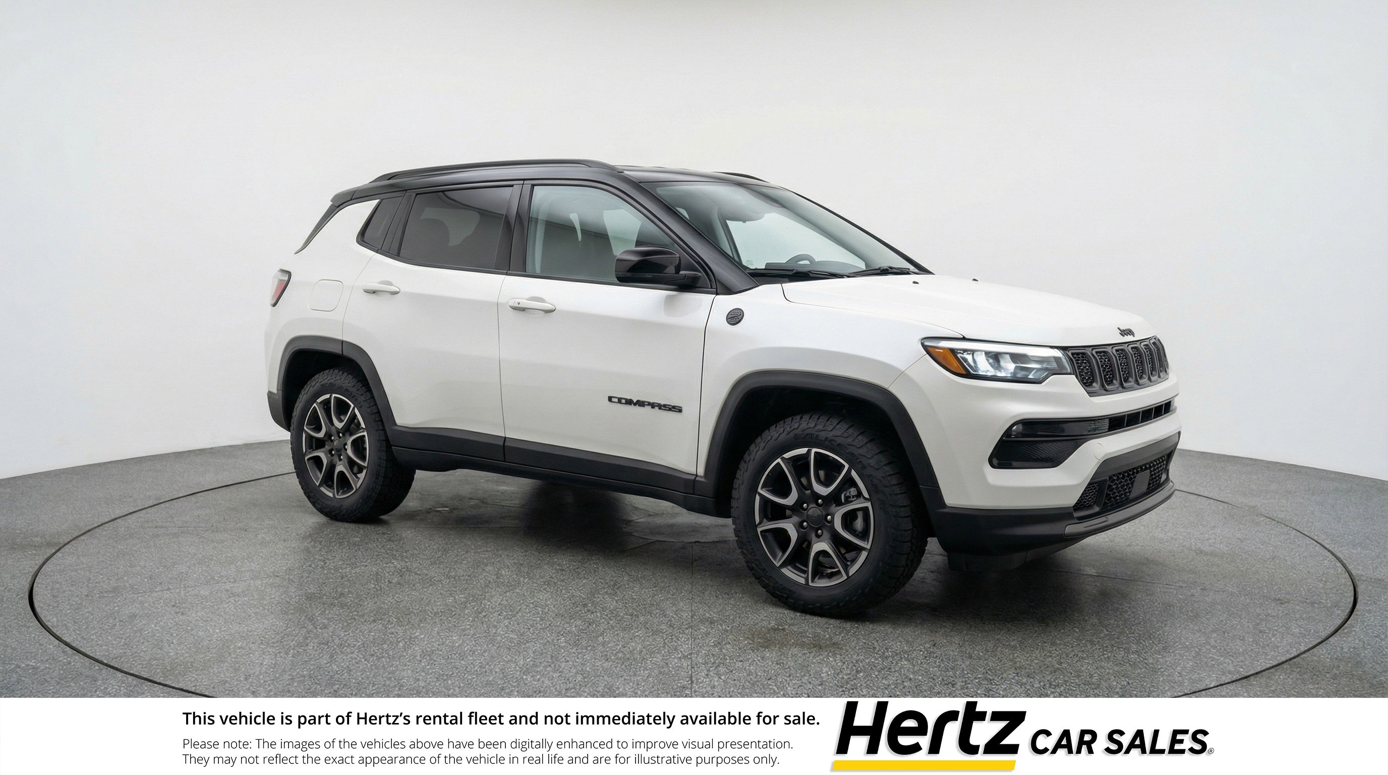 Used 2025 Jeep Compass Trailhawk AWD/4WD image 1