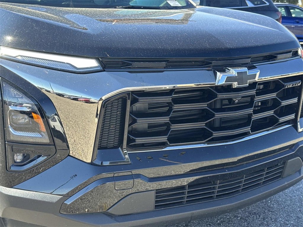 Used 2025 Chevrolet Equinox ACTIV w/ Safety and Technology Package image 3