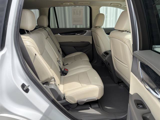 Used 2024 Cadillac XT6 Premium Luxury w/ Technology Package AWD/4WD image 22