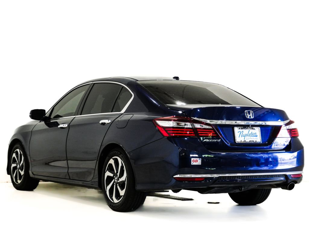 Used 2016 Honda Accord EX image 9