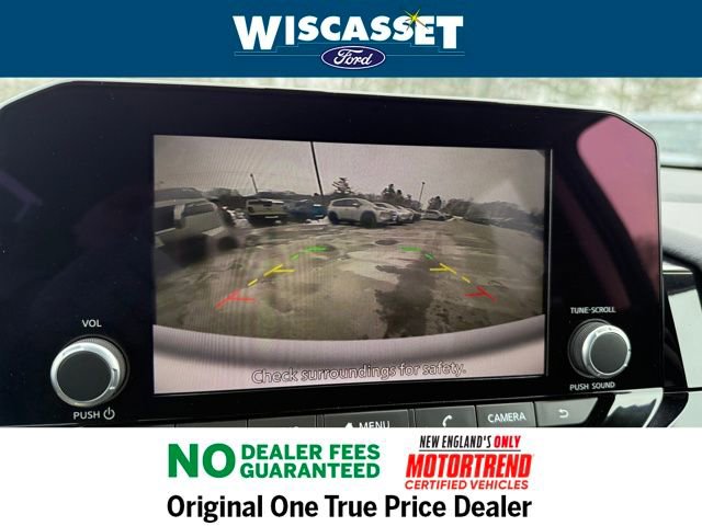 Used 2024 Nissan Pathfinder SV image 10