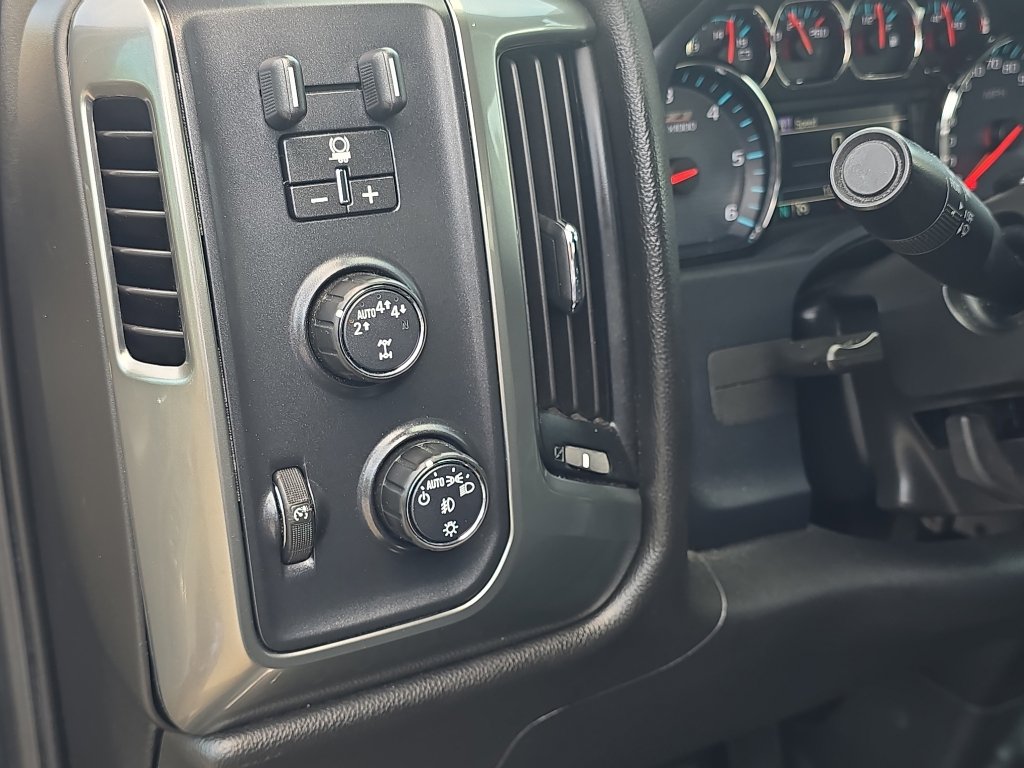 Used 2019 Chevrolet Silverado 1500 LT w/ All Star Edition AWD/4WD image 22