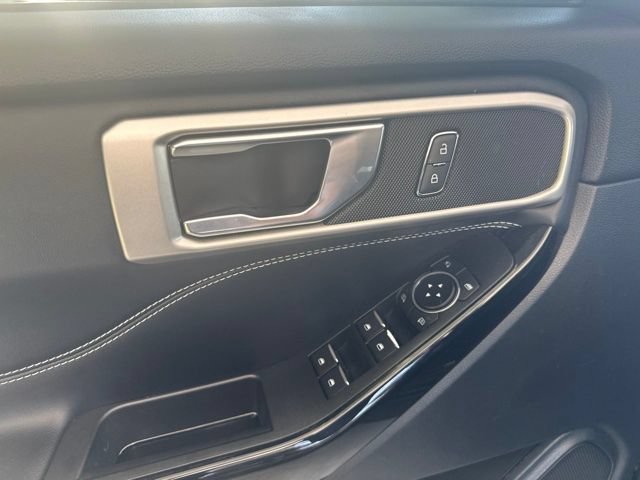 Used 2022 Ford Explorer ST w/ ST Street Pack AWD/4WD image 11