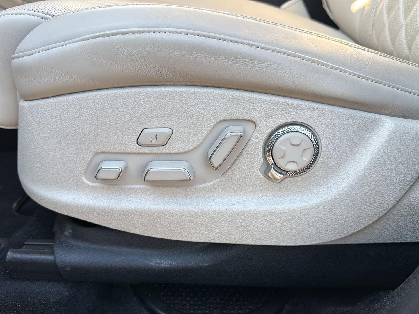 Used 2024 Genesis GV80 3.5T w/ Prestige Package image 13