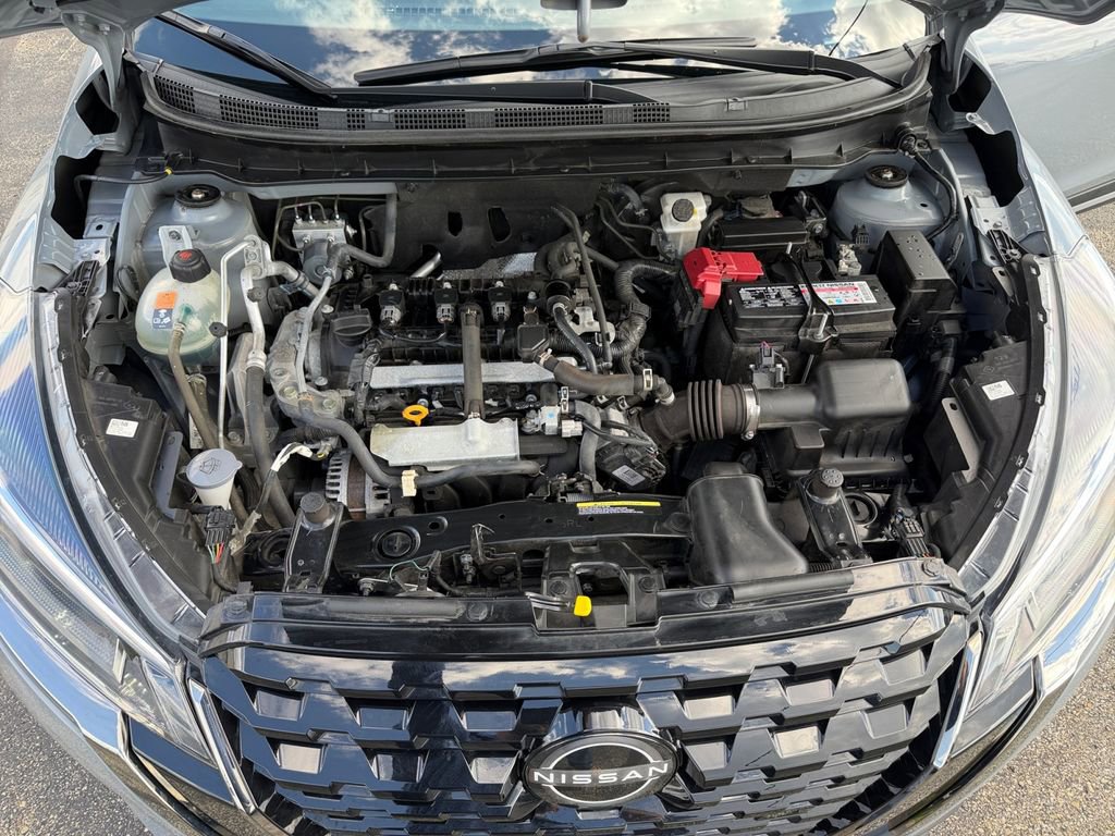 Used 2024 Nissan Kicks SR FWD image 27