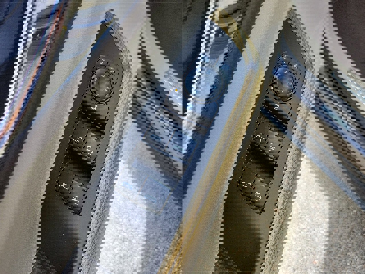 Used 2019 GMC Acadia Denali image 14