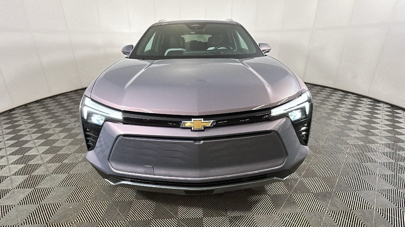 Used 2024 Chevrolet Blazer EV LT AWD/4WD image 9