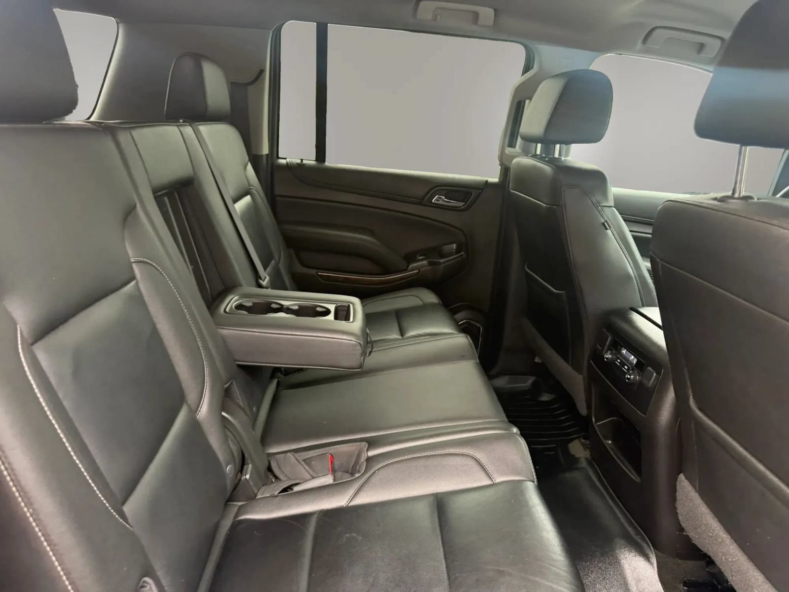 Used 2017 Chevrolet Suburban LT AWD/4WD image 46
