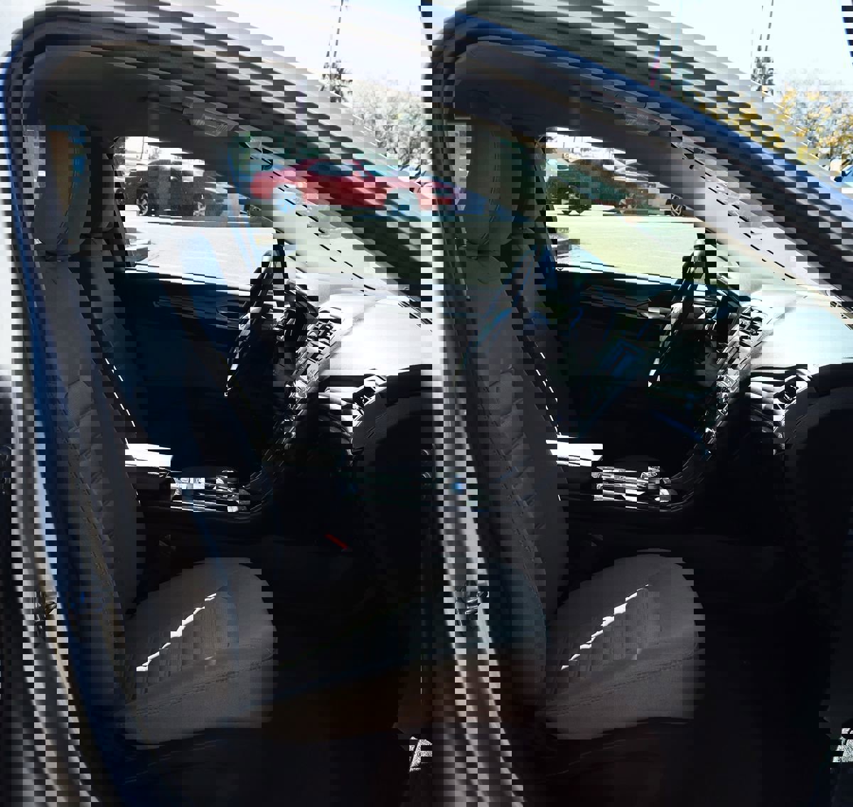 Used 2018 Ford Fusion S image 30