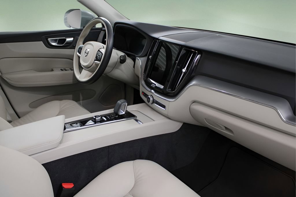 Used 2023 Volvo XC60 B5 Core w/ Climate Package AWD/4WD image 20