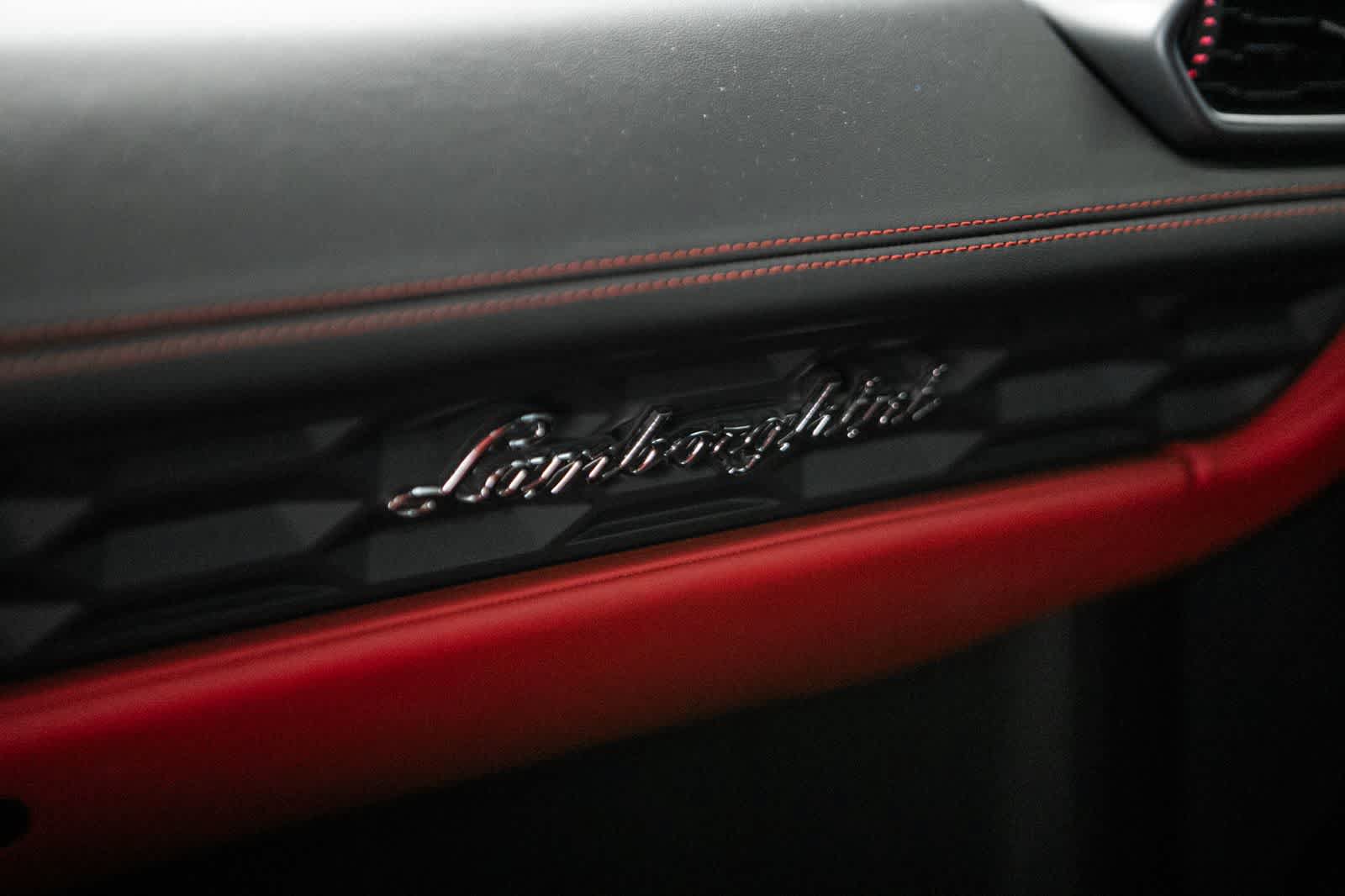 Used 2015 Lamborghini Huracan LP 610-4 AWD/4WD image 27