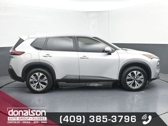 Used 2023 Nissan Rogue SV AWD/4WD image 2