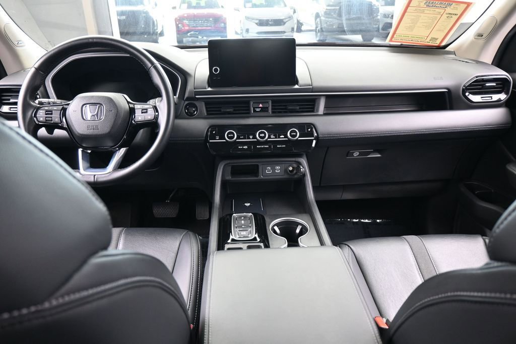 Used 2024 Honda Pilot Touring image 43