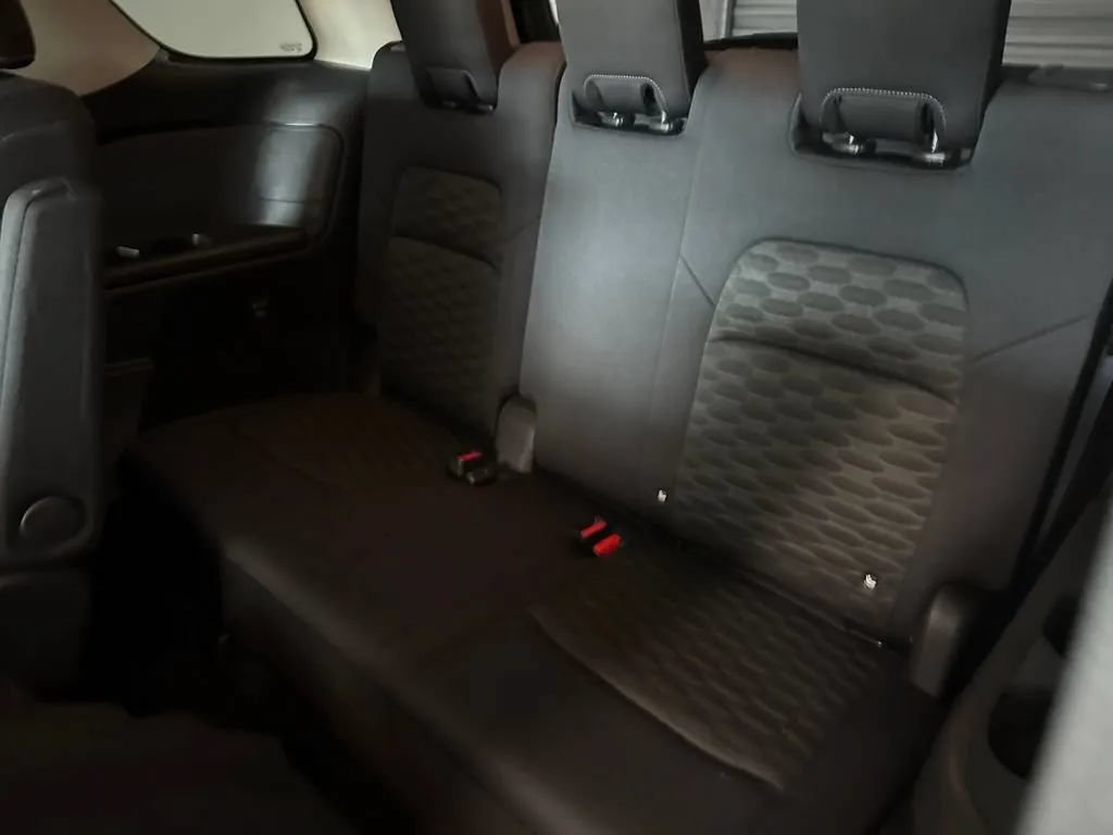 Used 2022 Nissan Pathfinder SV w/ SV Premium Package AWD/4WD image 15