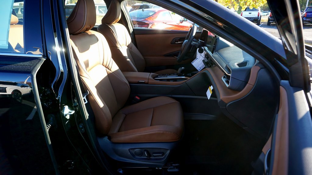 New 2025 Toyota Crown Signia image 11