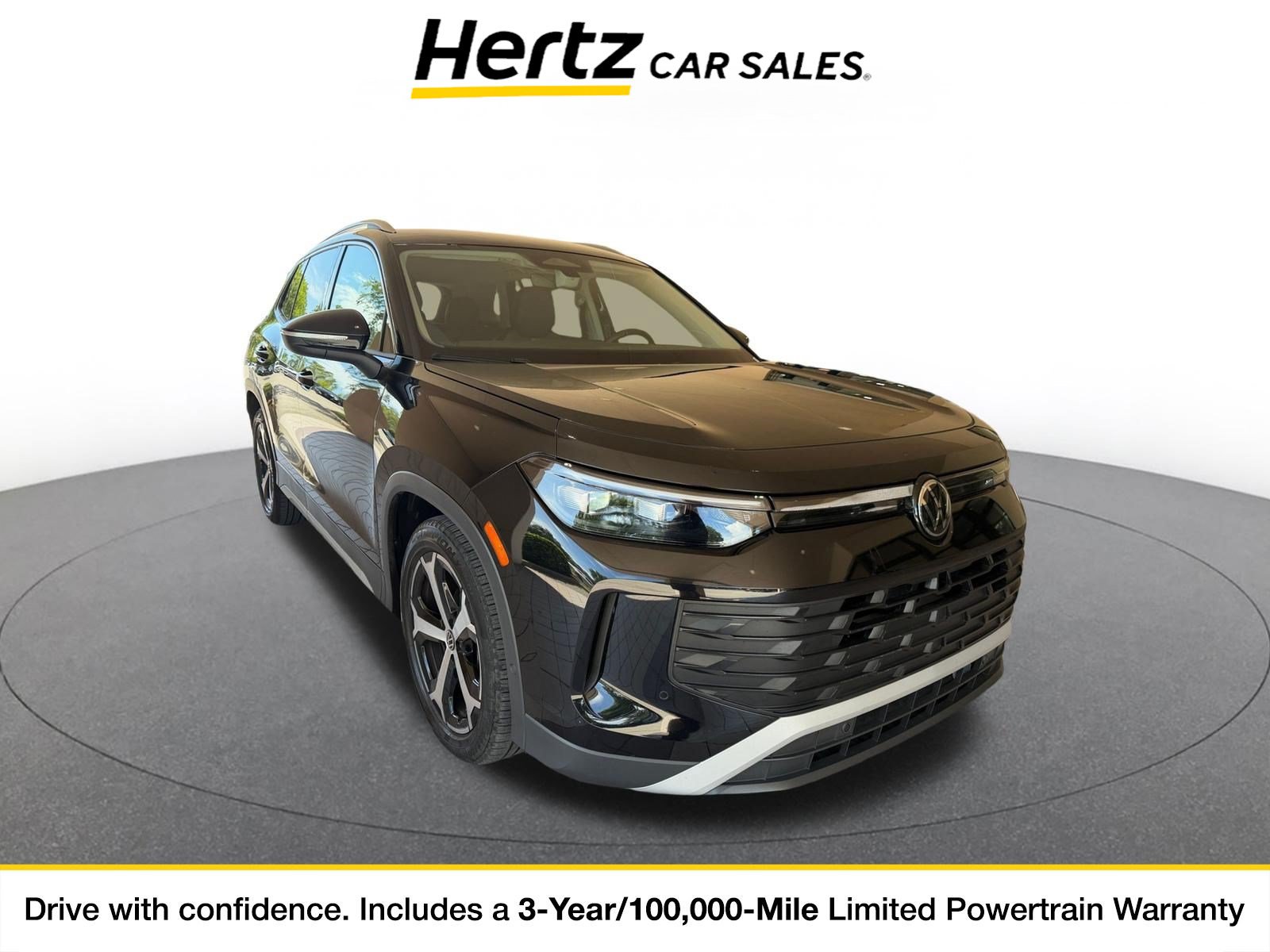 Used 2026 Volkswagen Tiguan SE FWD image 1
