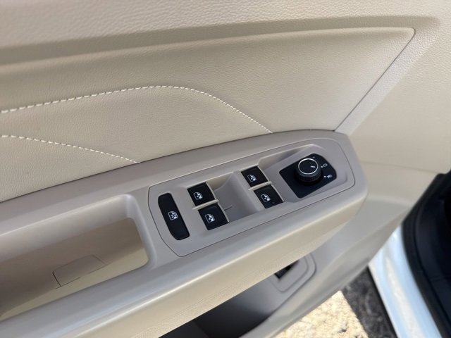 Used 2021 Volkswagen Atlas SEL image 32