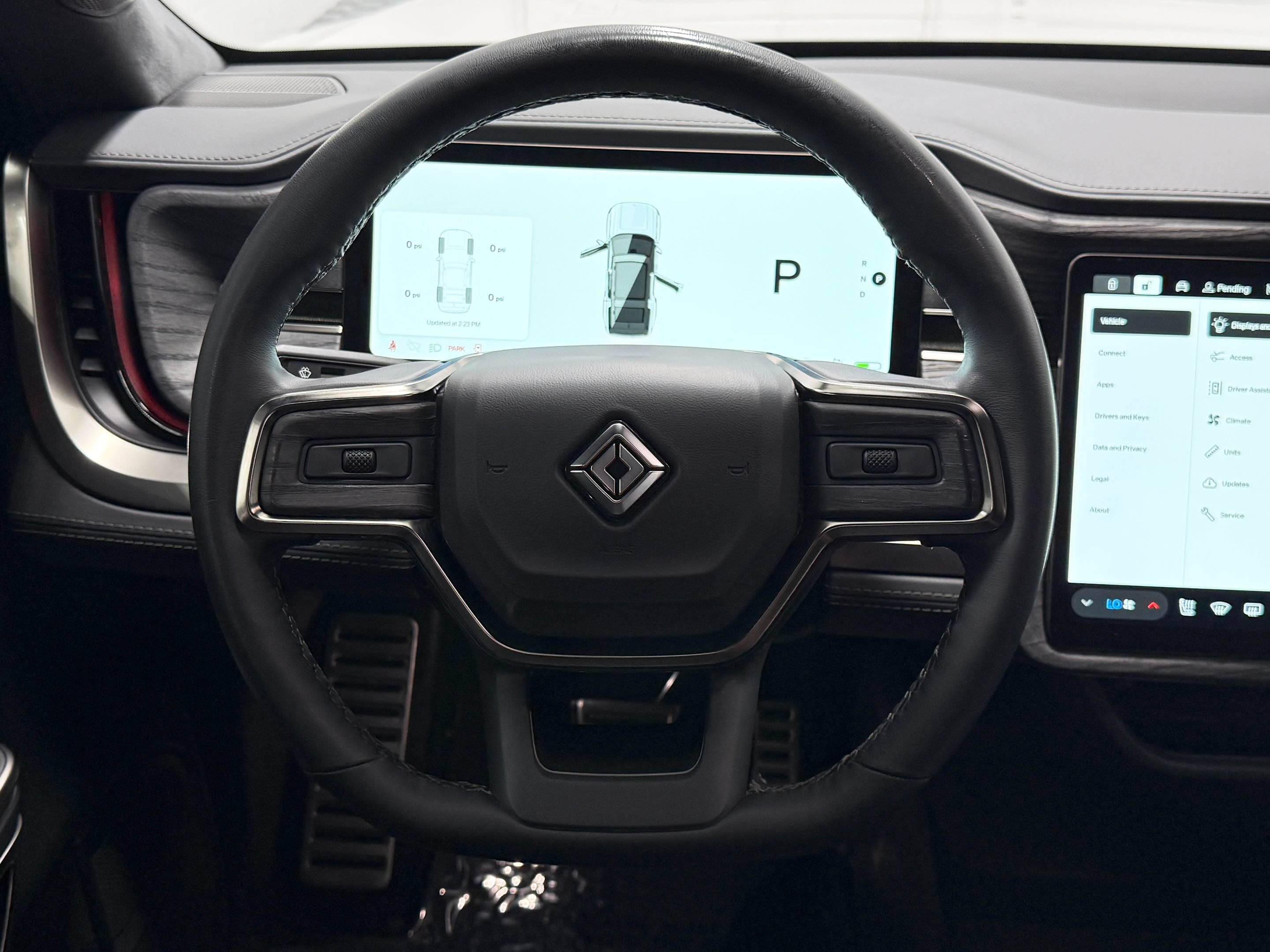Used 2023 Rivian R1S Launch Edition Quad AWD/4WD image 22