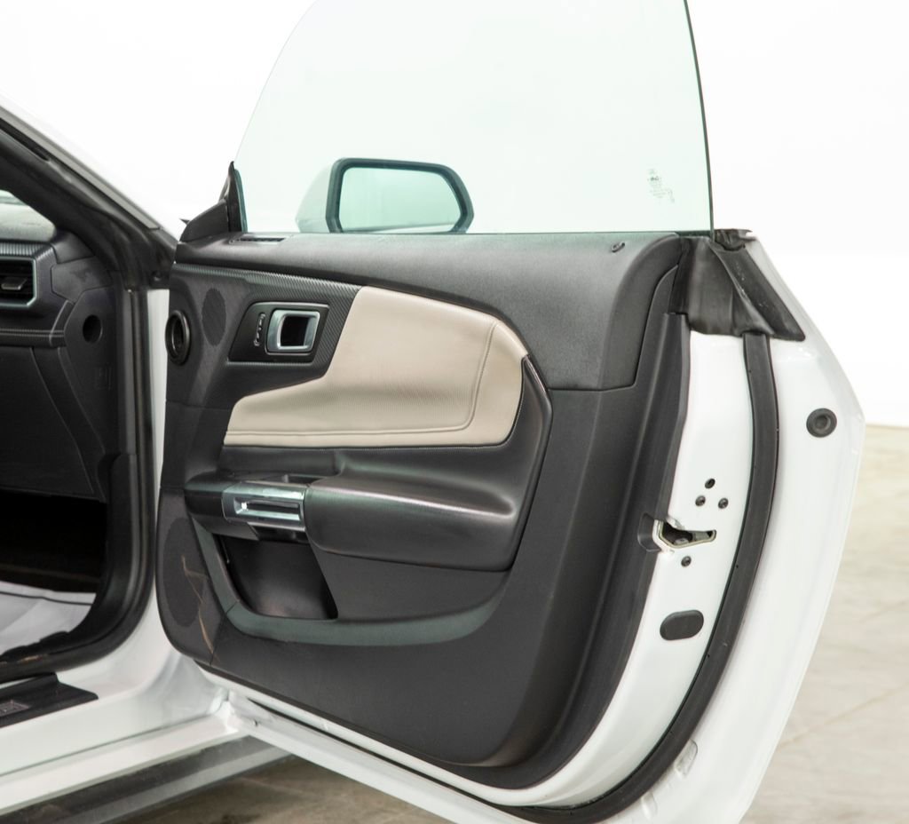 Used 2024 Ford Mustang Premium image 18