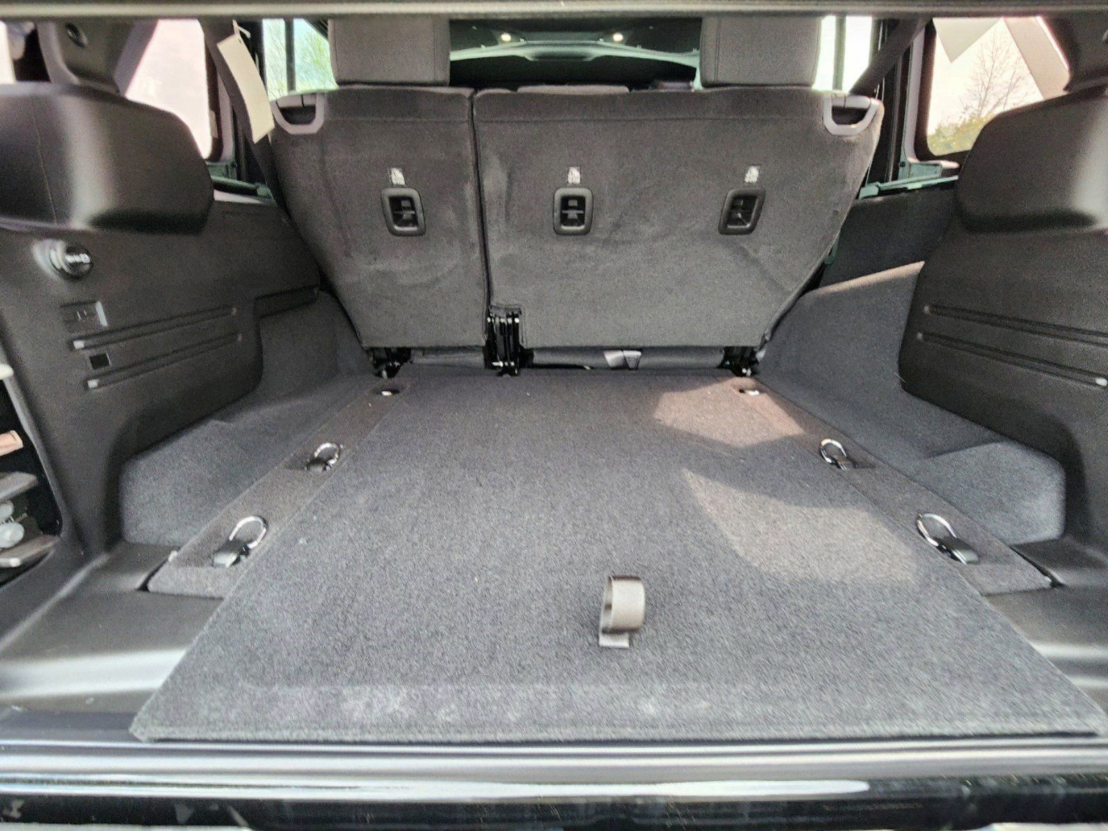 Used 2024 Jeep Wrangler Sahara image 4