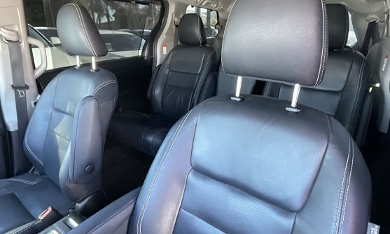 Used 2015 Toyota Sienna SE FWD image 14