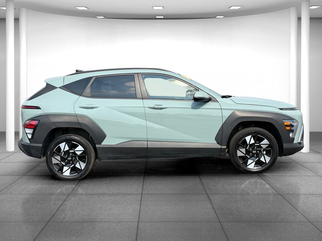 Used 2025 Hyundai Kona SEL AWD/4WD image 8