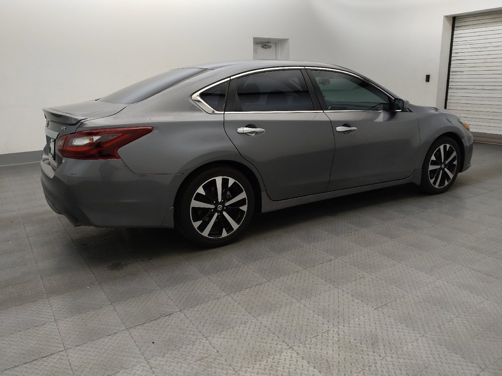 Used 2018 Nissan Altima 2.5 SR FWD image 10