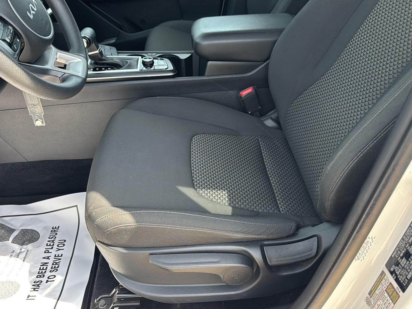 Used 2024 Kia Sportage LX FWD image 19