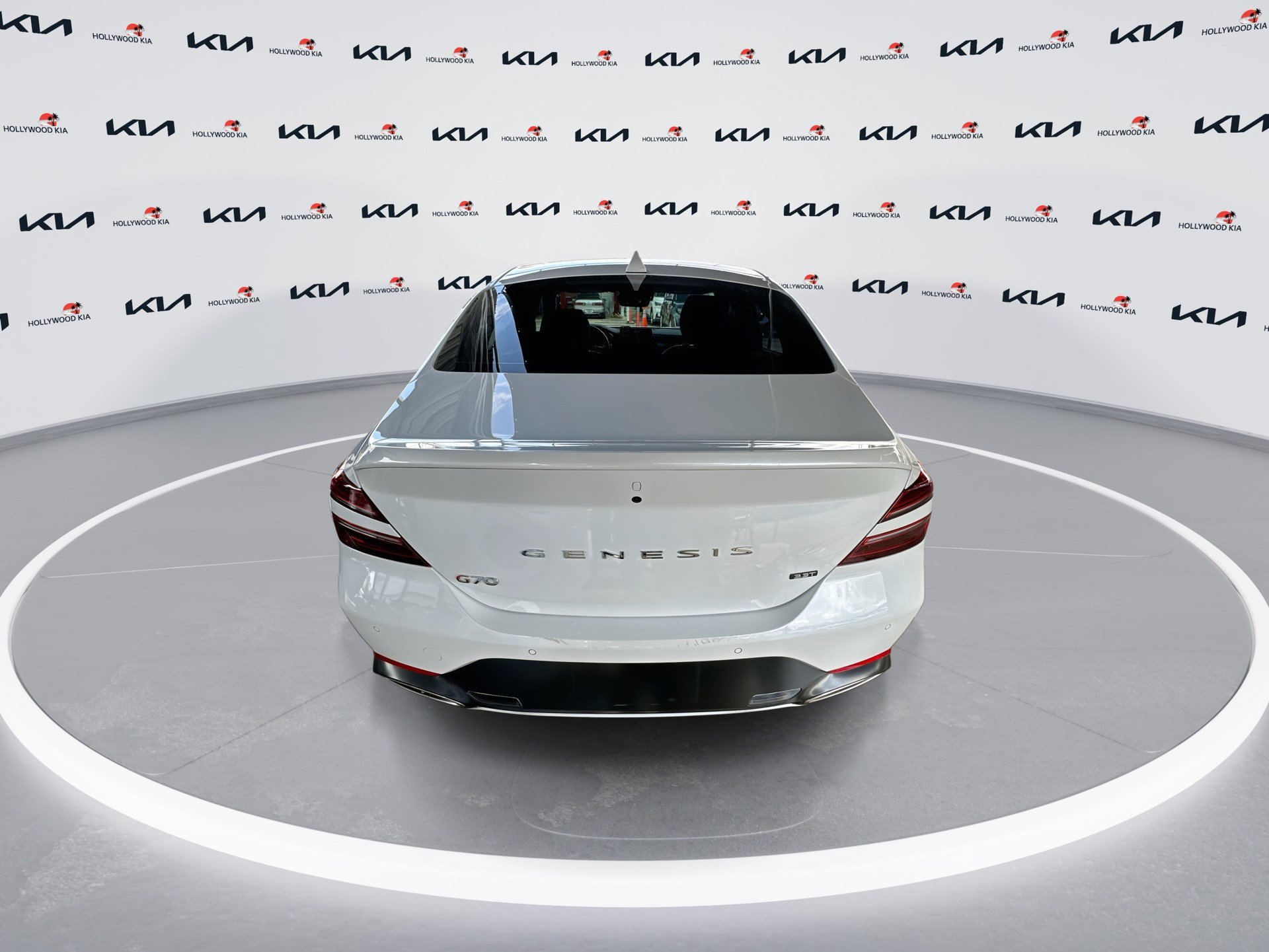 Used 2023 Genesis G70 3.3T w/ Sport Prestige Package image 7