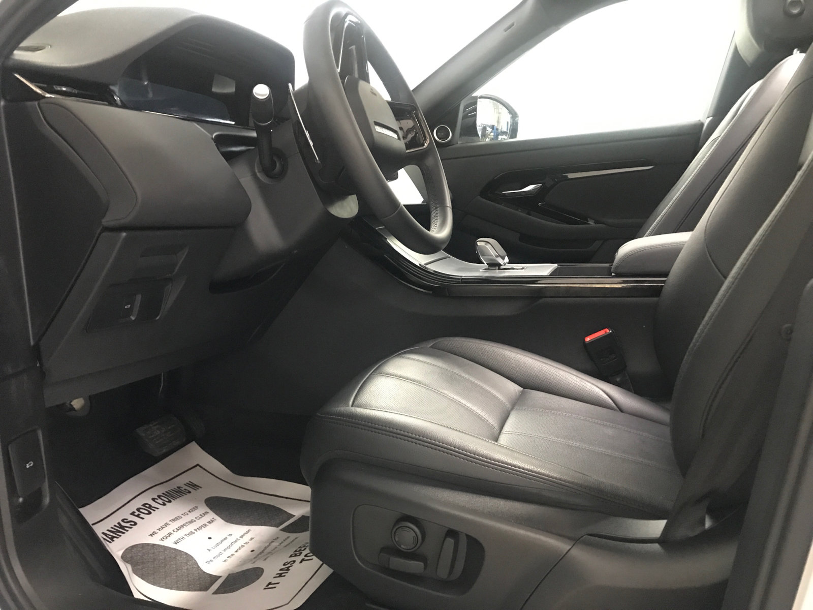 Used 2024 Land Rover Range Rover Evoque S AWD/4WD image 7