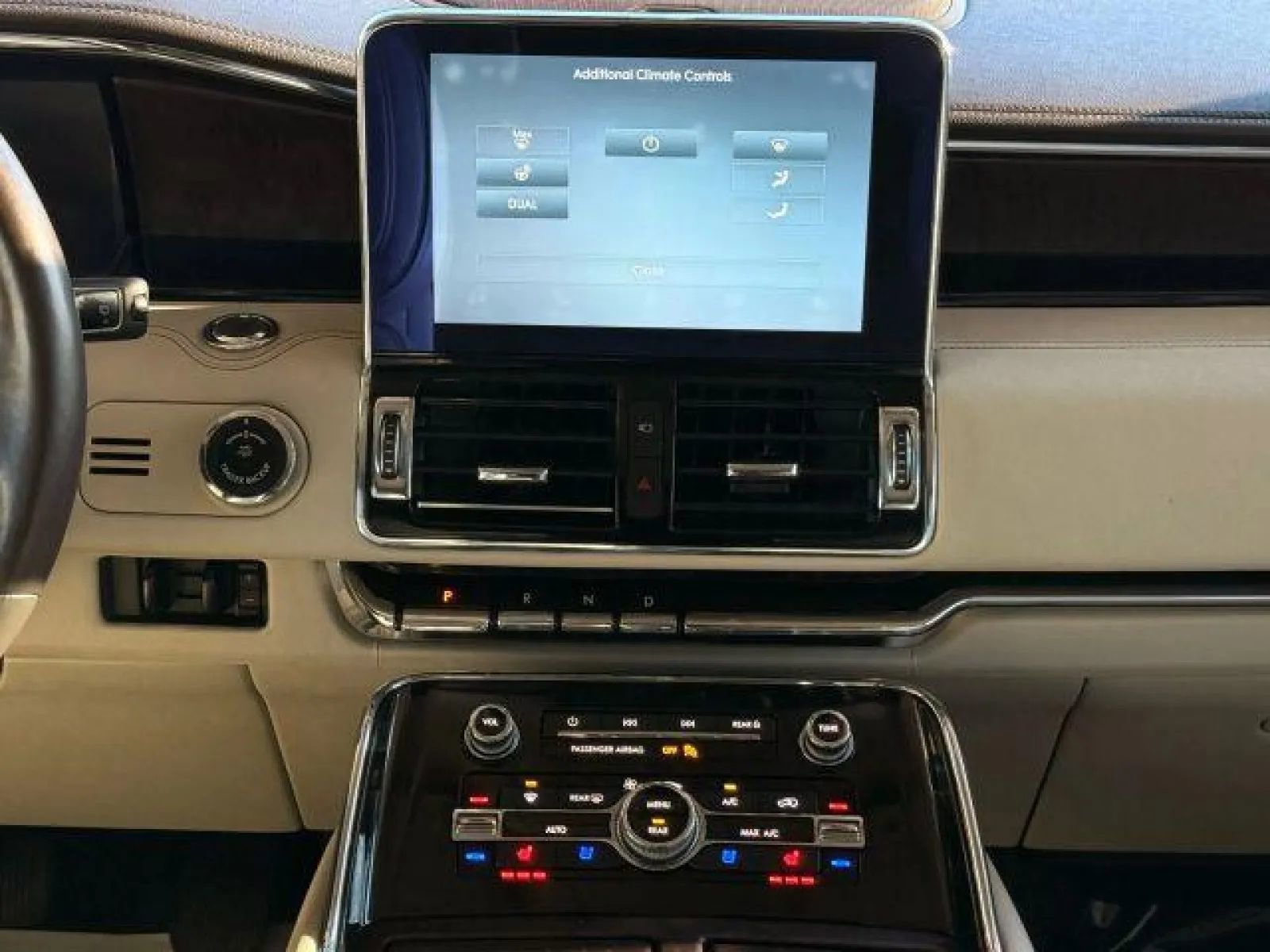 Used 2018 Lincoln Navigator L Reserve w/ Technology Package image 30