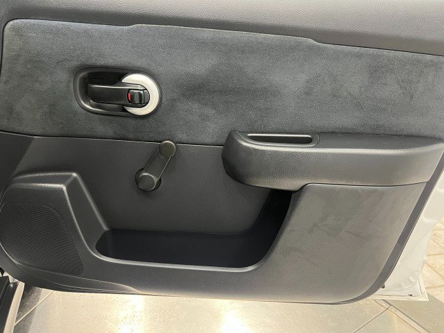 Used 2011 Nissan Versa Sedan image 16