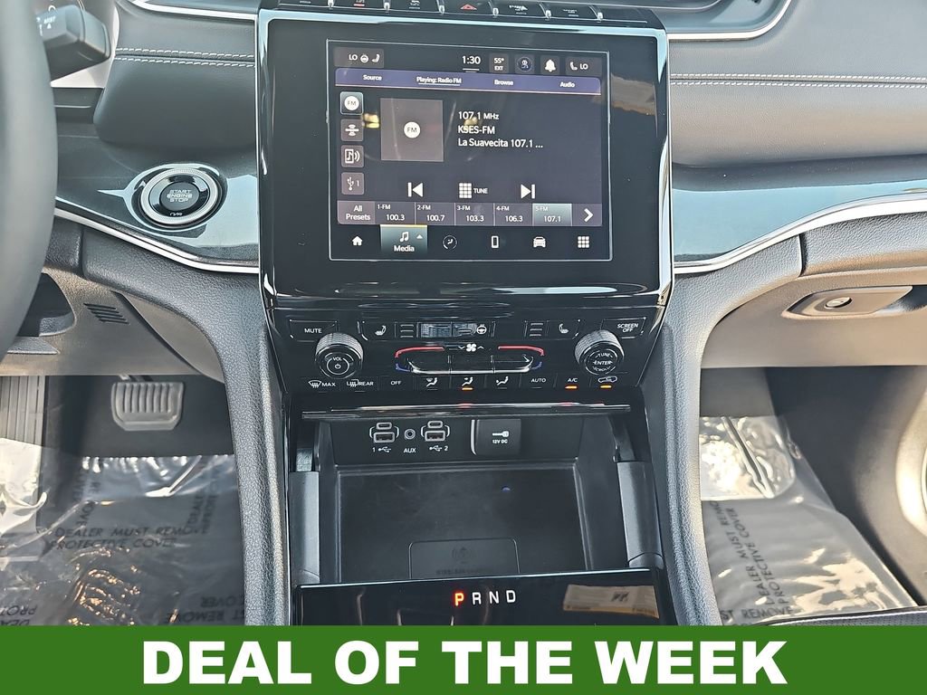 Used 2023 Jeep Grand Cherokee L Laredo image 21