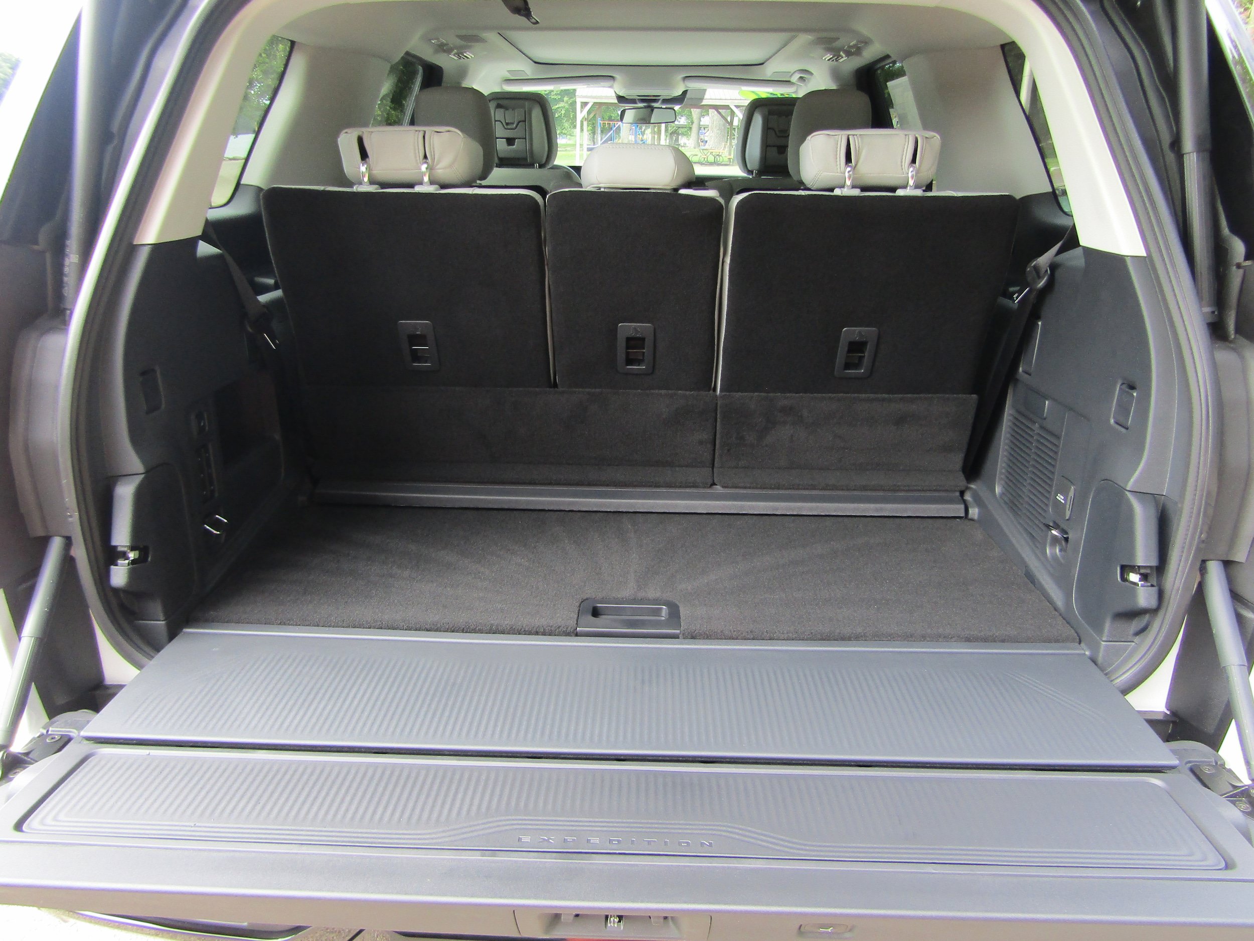 New 2027 Ford Expedition Platinum AWD/4WD image 16