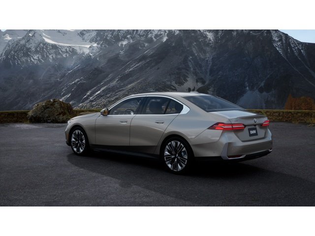 New 2027 BMW 530i xDrive w/ Premium Package AWD/4WD image 2