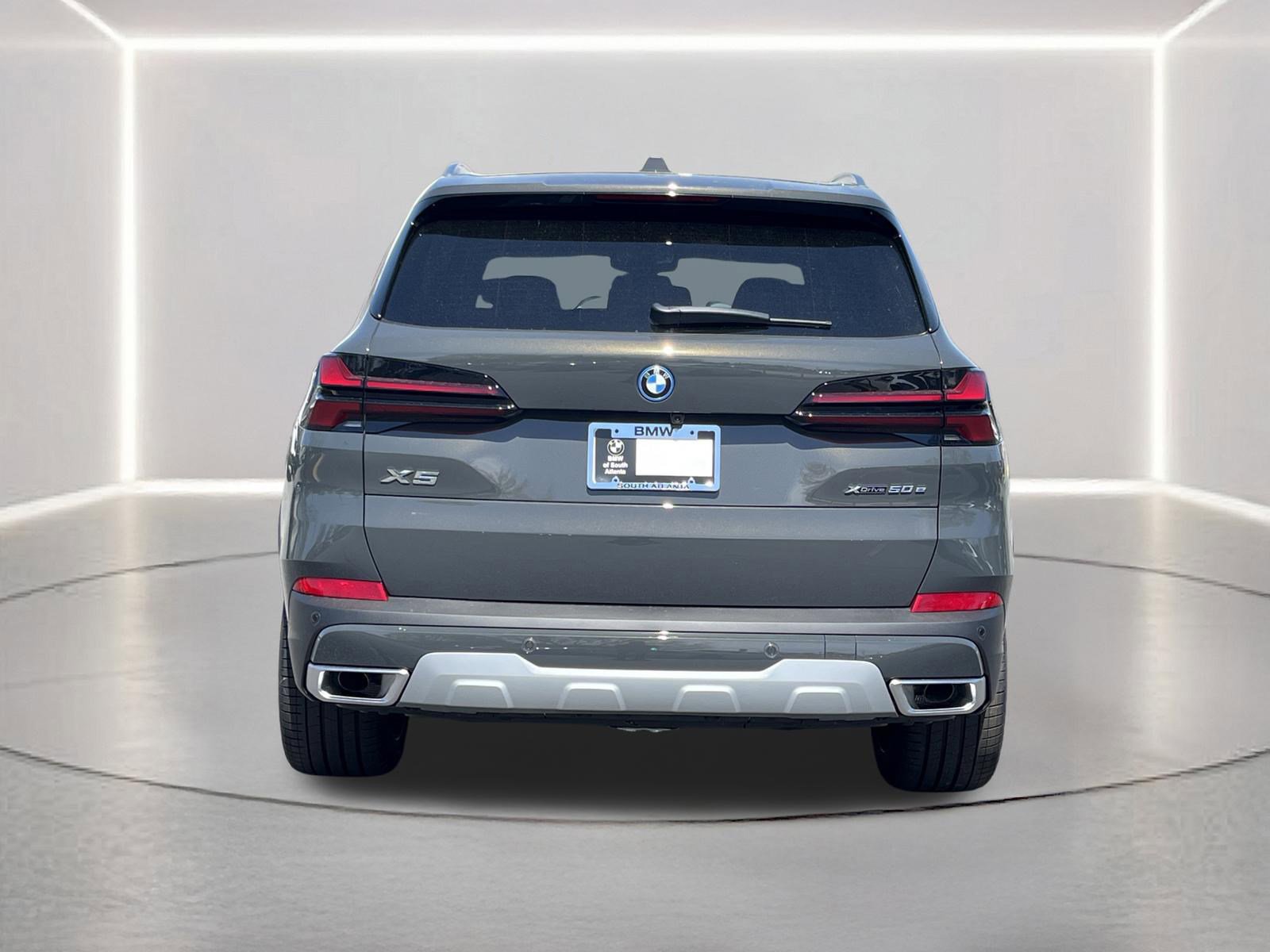 New 2026 BMW X5 xDrive50e w/ Premium Package AWD/4WD image 26