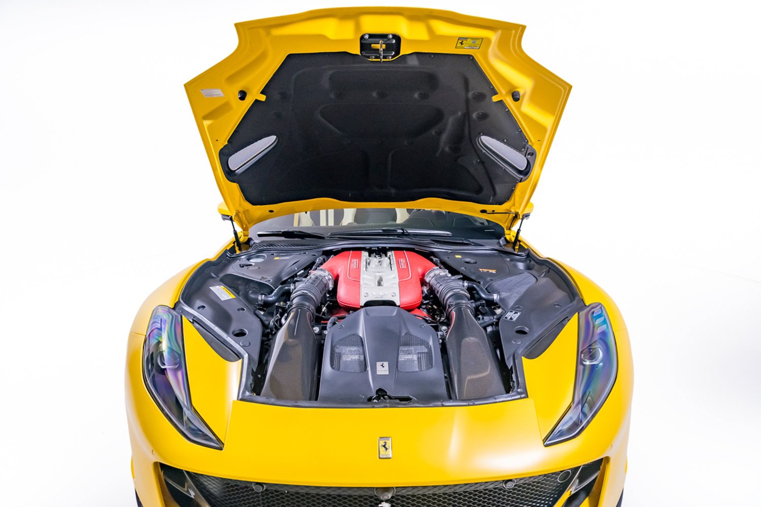 Used 2022 Ferrari 812 GTS RWD image 46
