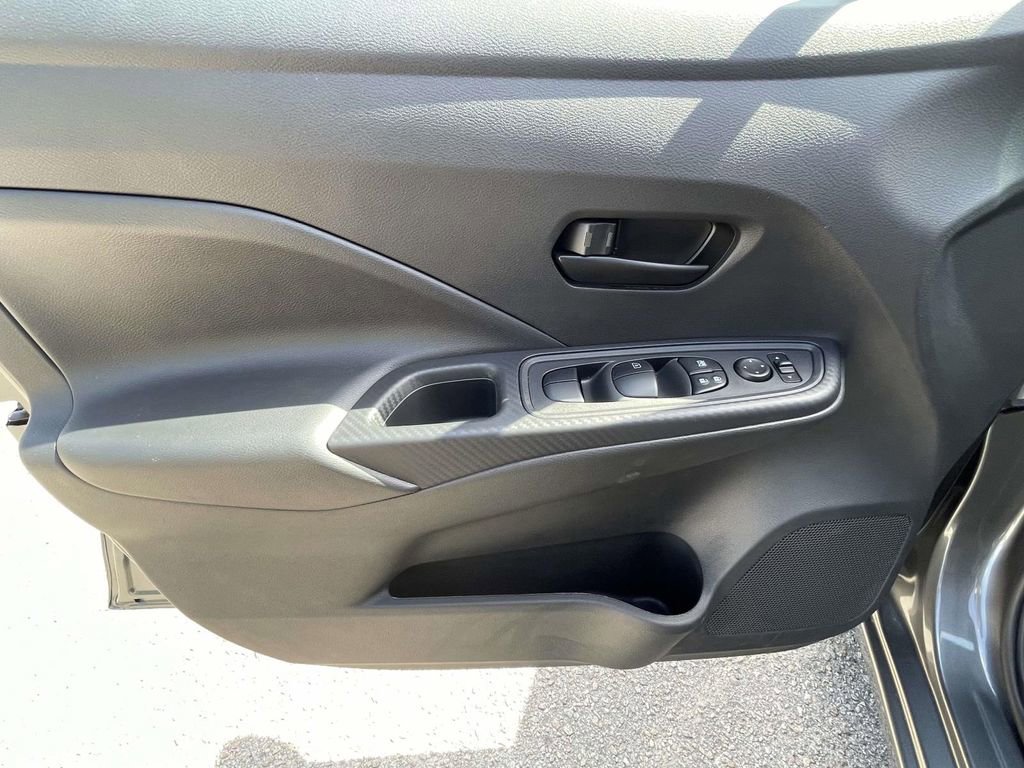 Used 2025 Nissan Versa S w/ S Plus Package image 14