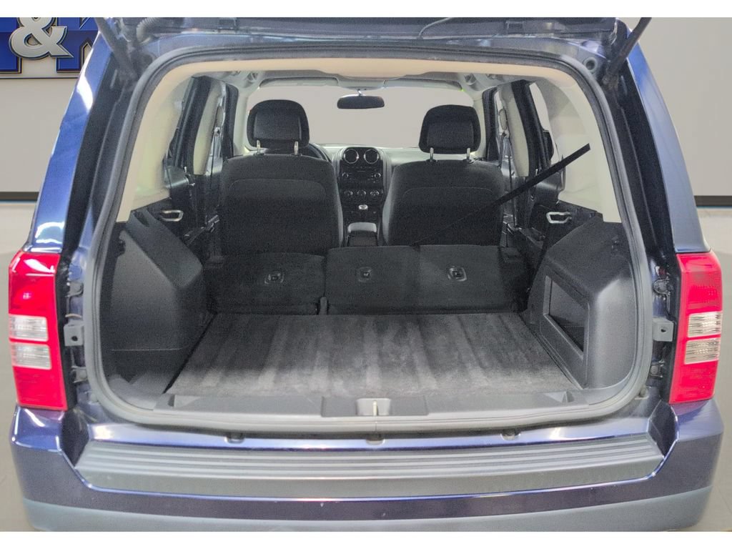 Used 2017 Jeep Patriot Sport FWD image 23