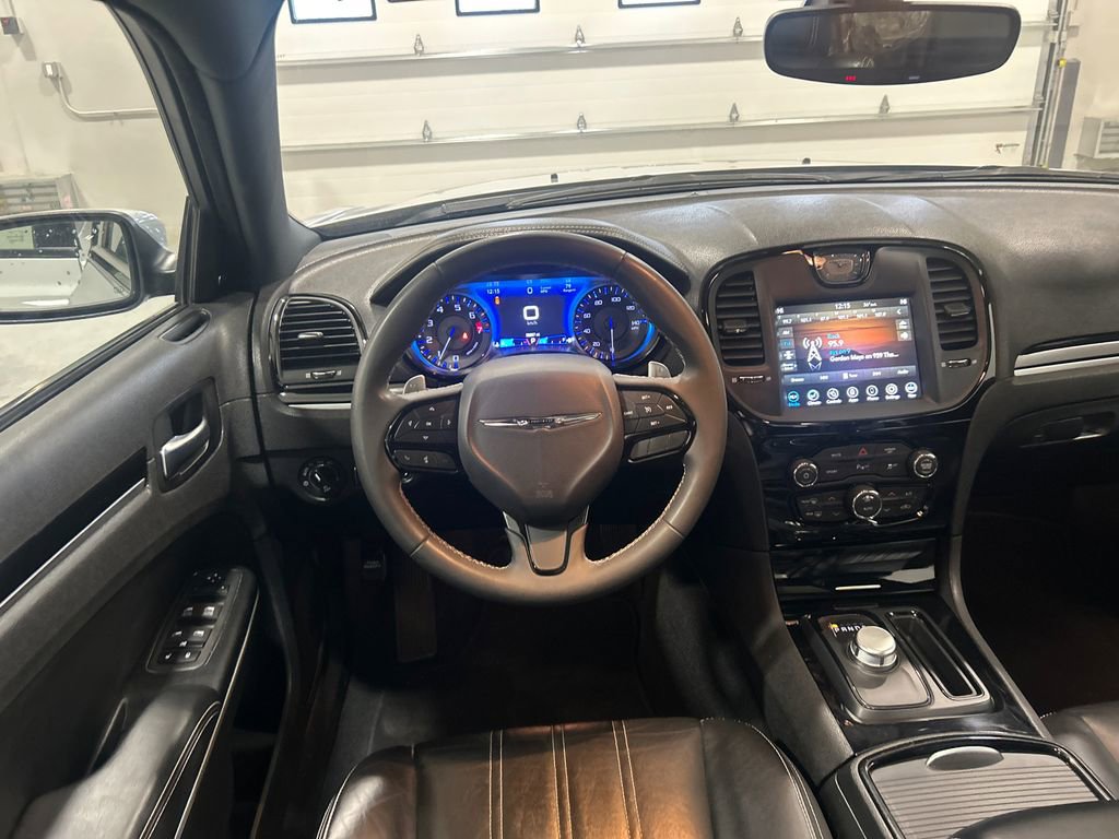 Used 2023 Chrysler 300 S image 28