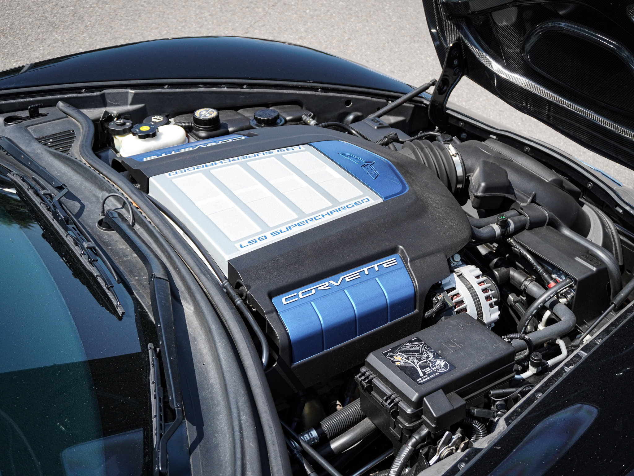 Used 2009 Chevrolet Corvette ZR1 w/ Preferred Equipment Group RWD image 36