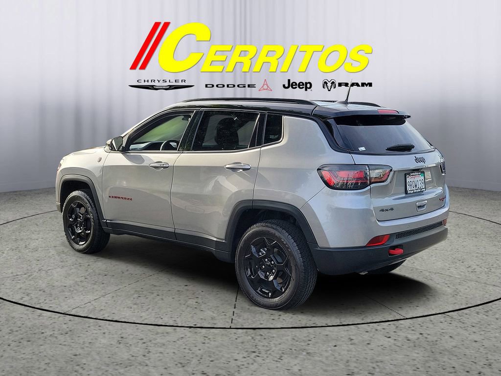 Used 2023 Jeep Compass Trailhawk w/ Trailhawk Elite Group image 2