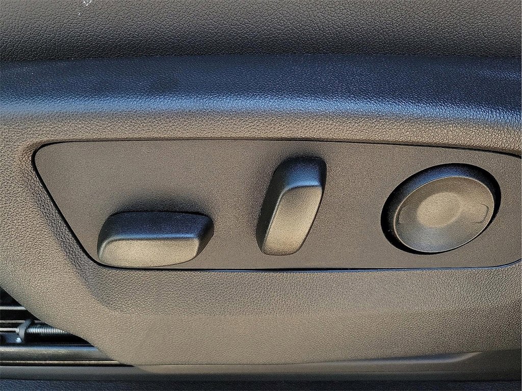 New 2026 GMC Sierra 2500 AT4 w/ AT4 Premium Plus Package image 15