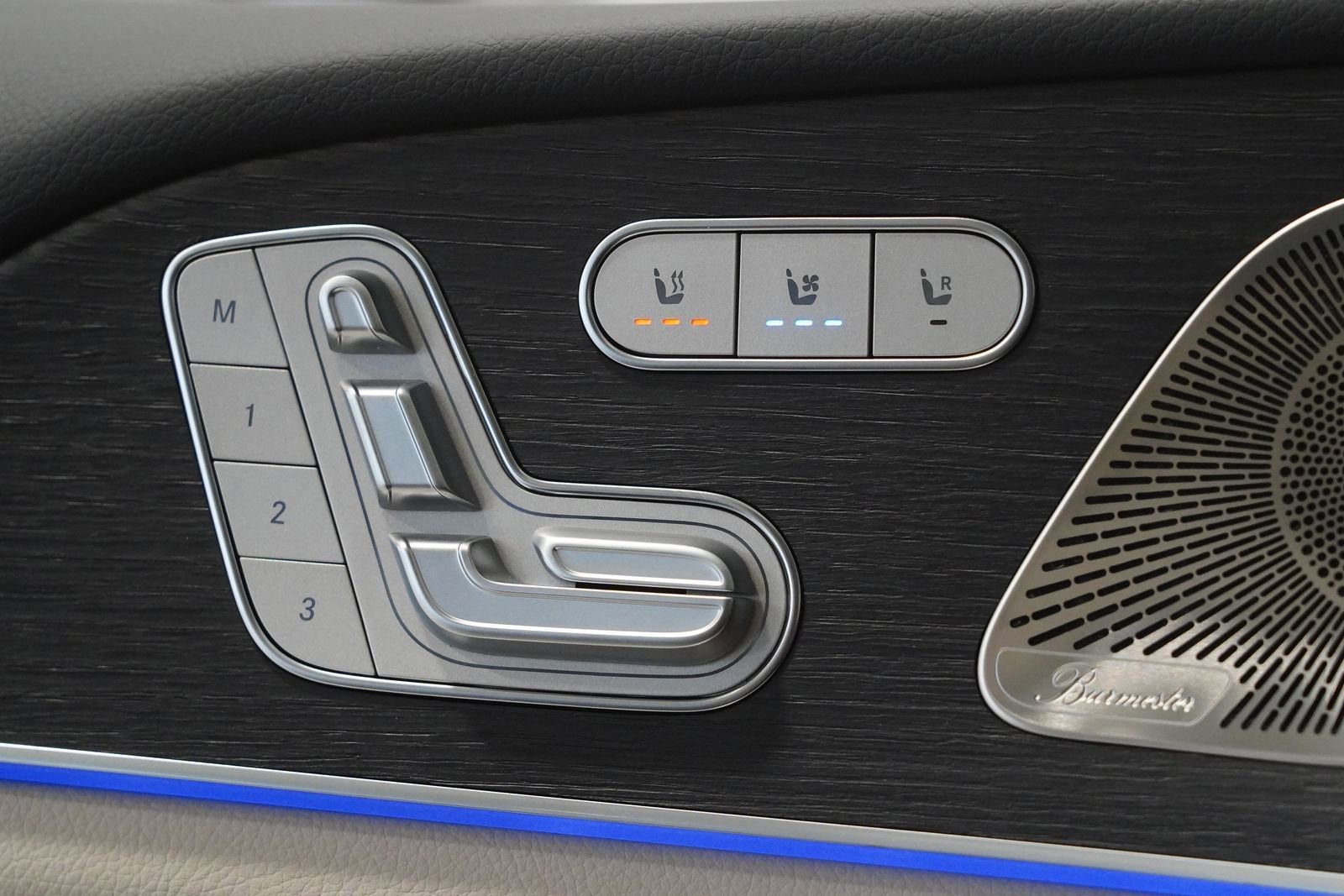 New 2026 Mercedes-Benz GLS 450 4MATIC image 32