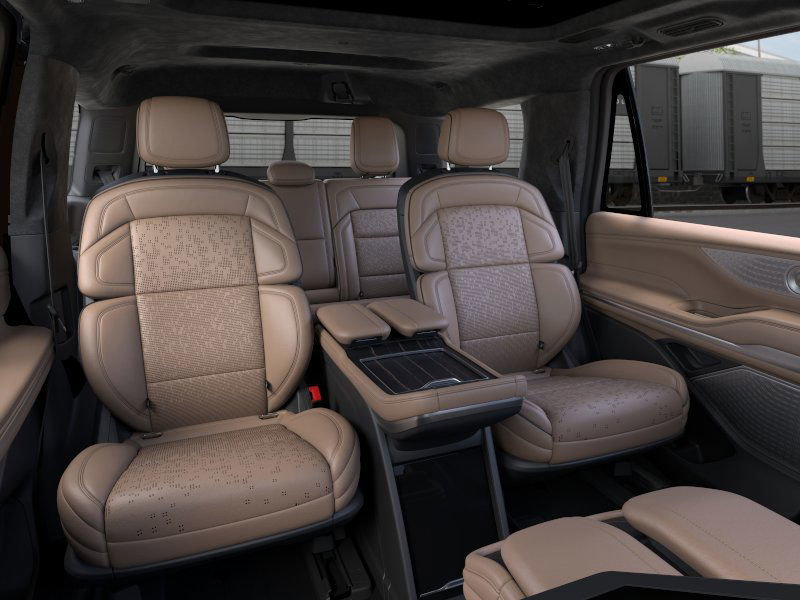New 2026 Lincoln Navigator Black Label AWD/4WD image 11