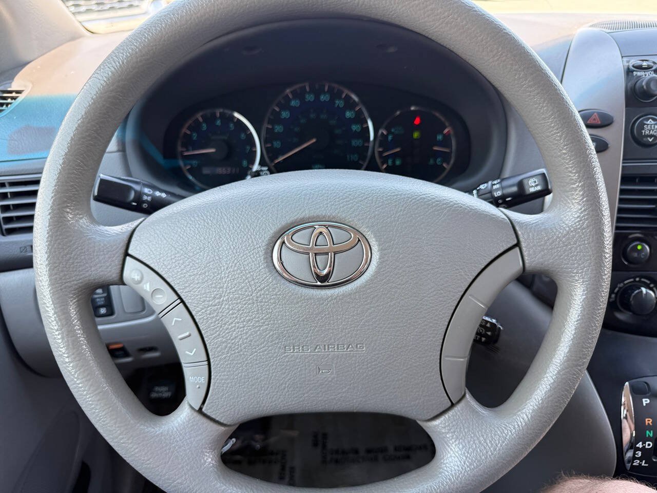 Used 2008 Toyota Sienna LE FWD image 31