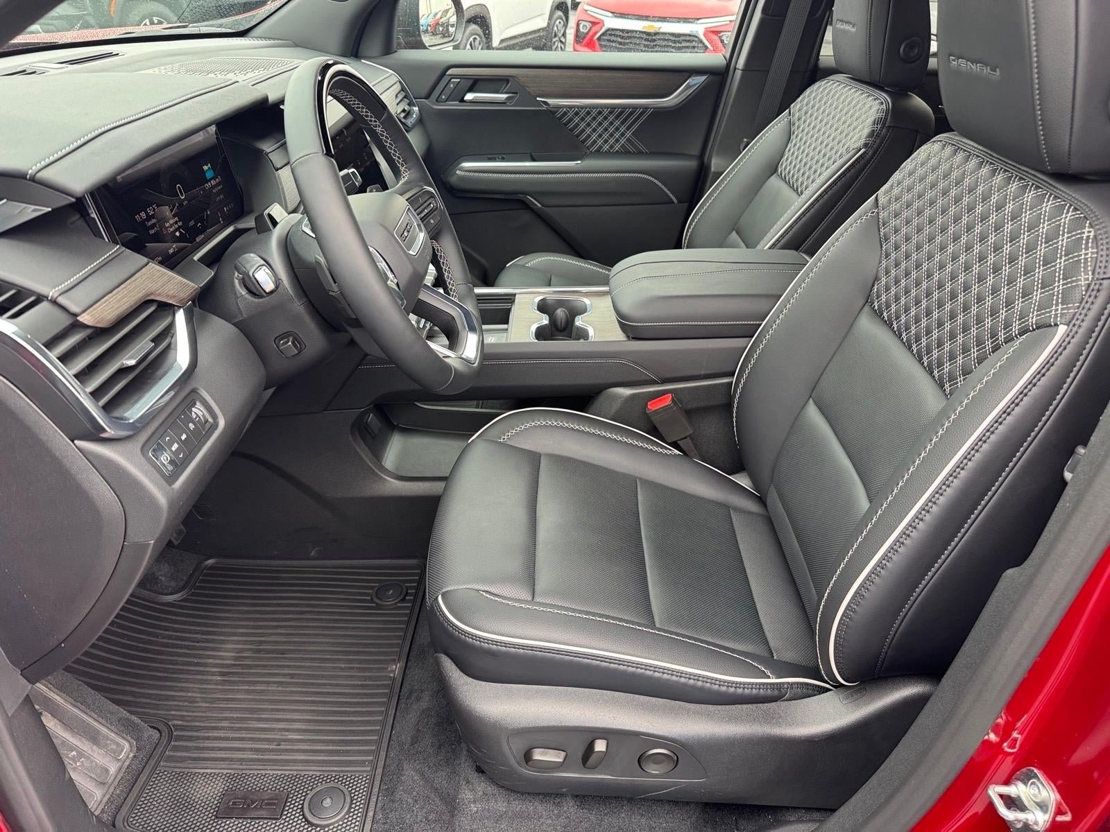 Certified 2026 GMC Acadia Denali w/ Super Cruise Package AWD/4WD image 5